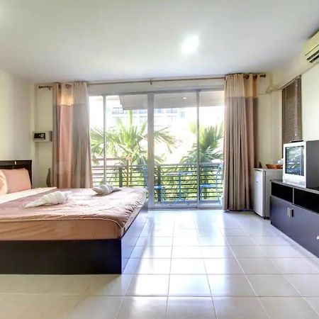 Kata Beach Guesthouse Exterior photo
