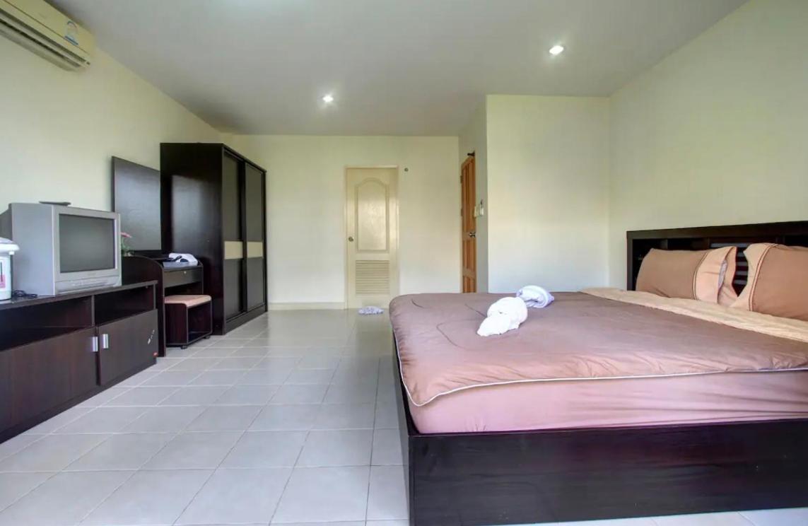 Kata Beach Guesthouse Exterior photo