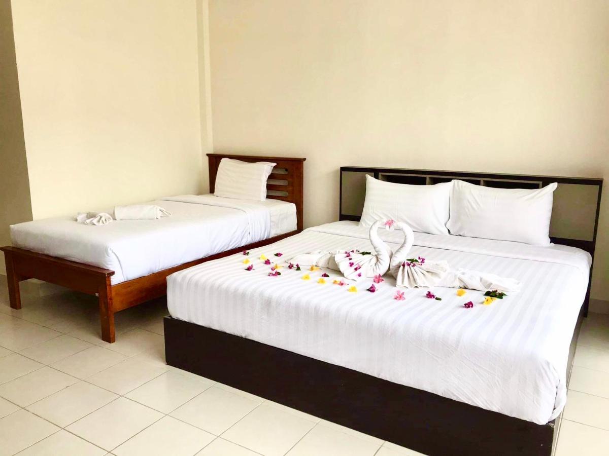 Kata Beach Guesthouse Exterior photo